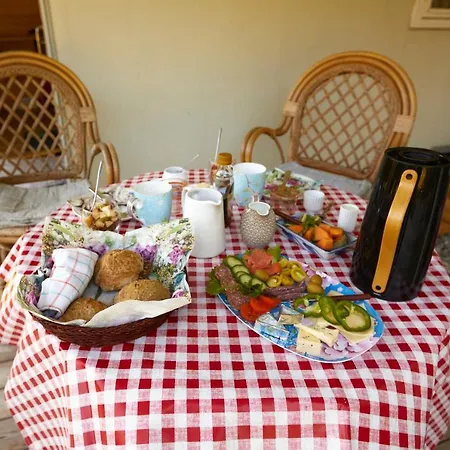 Bergliot לינה וארוחת בוקר 3*